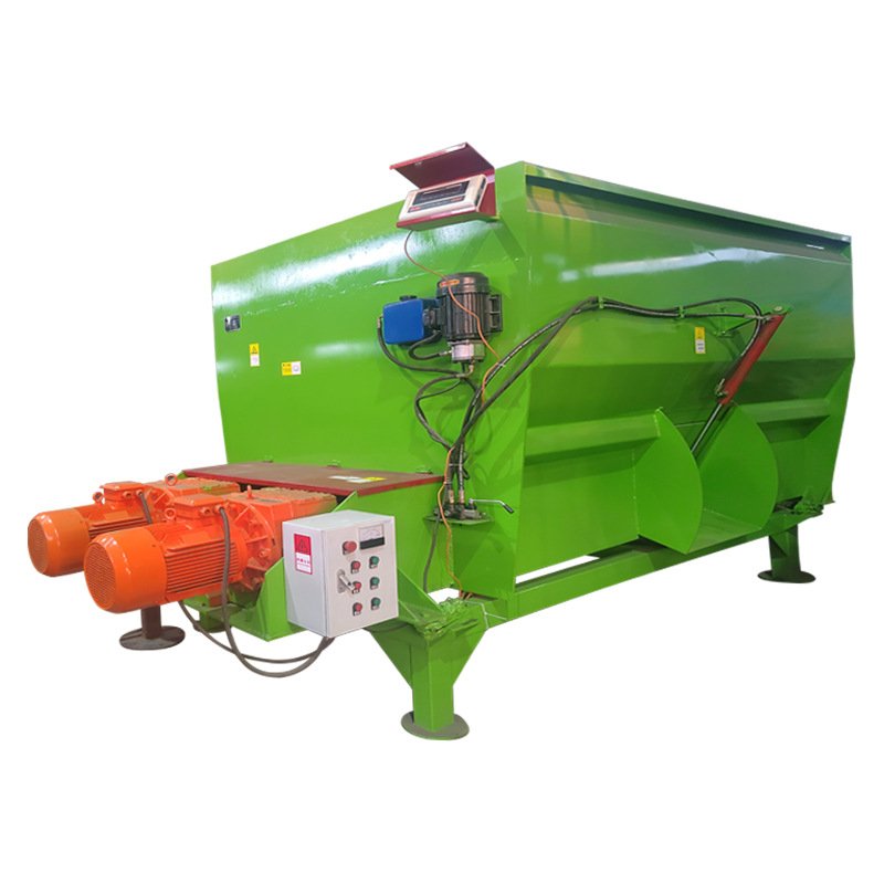 Horizontal Feed Mixer for TMR Ration Mixing on Cattle Sheep Farms